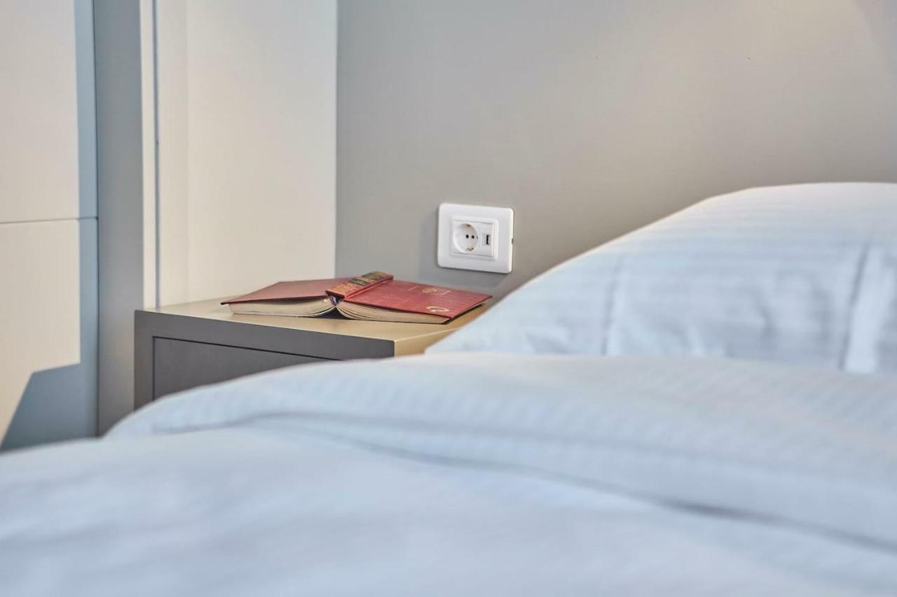 Spacious Suite W. Huge Balcony + Acropolis View أثينا المظهر الخارجي الصورة
