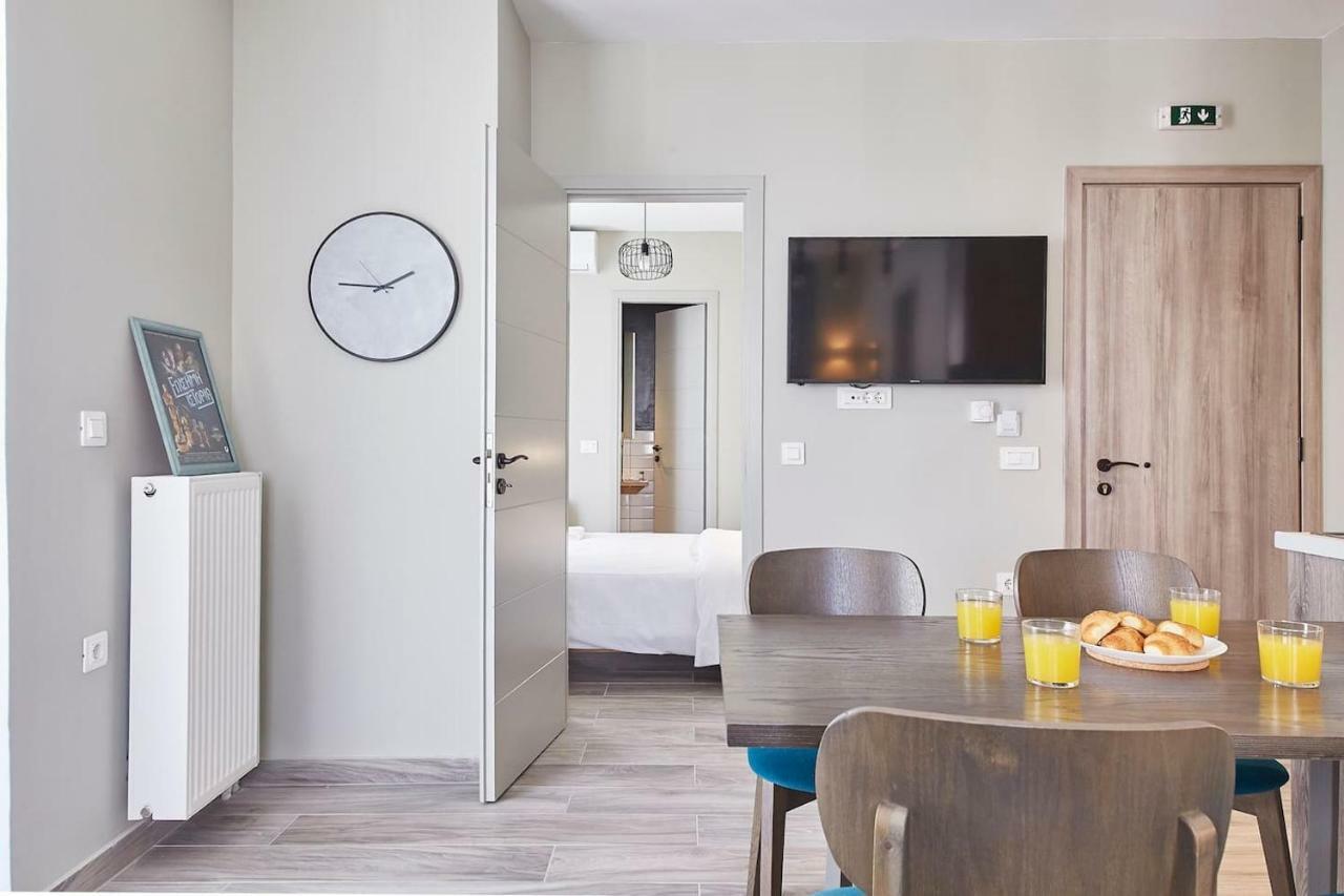 Spacious Suite W. Huge Balcony + Acropolis View أثينا المظهر الخارجي الصورة